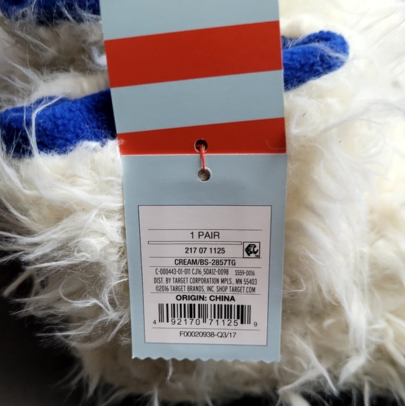 Slippers - Picture 4 of 4